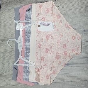JESSICA SIMPSON 5PK HIPSTERS.